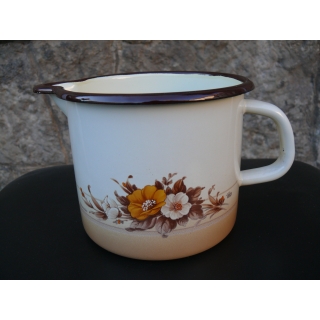 Milchtopf 12 cm mit Schneutzel Farbe Biege mit Blumenmotiv braun